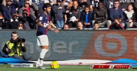 欧冠半场：艾尔尤努西开场70秒闪击，比利亚雷亚尔0-1哥本哈根