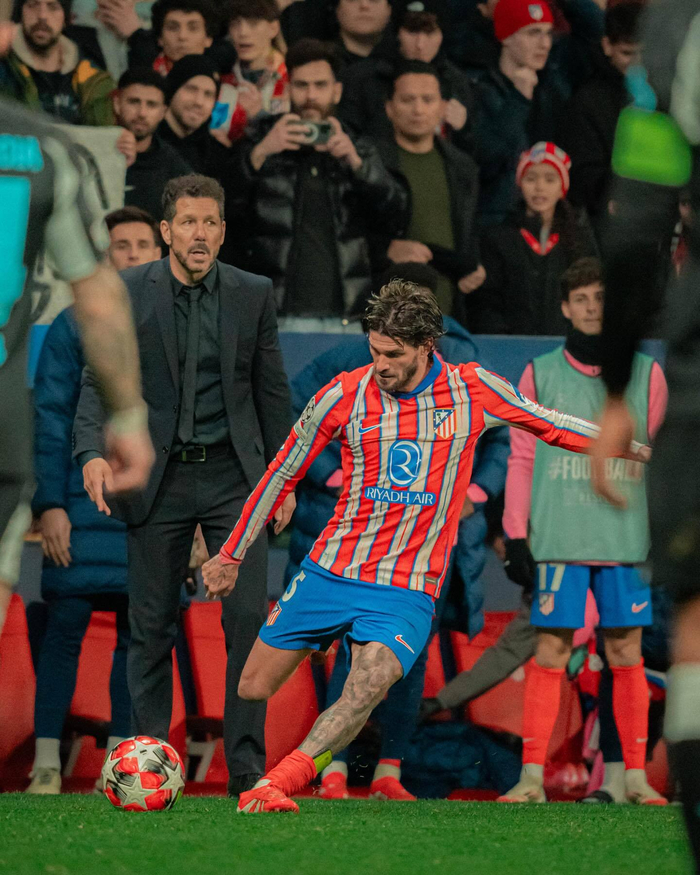 图赫尔：埃利奥特-安德森和赖斯互补得很好，我对他俩很满意